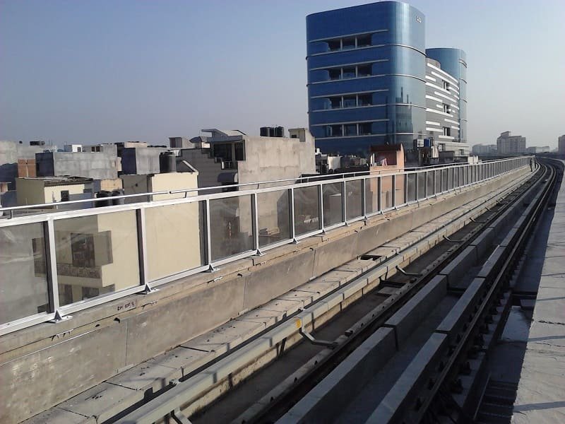 railway-noise-barrier