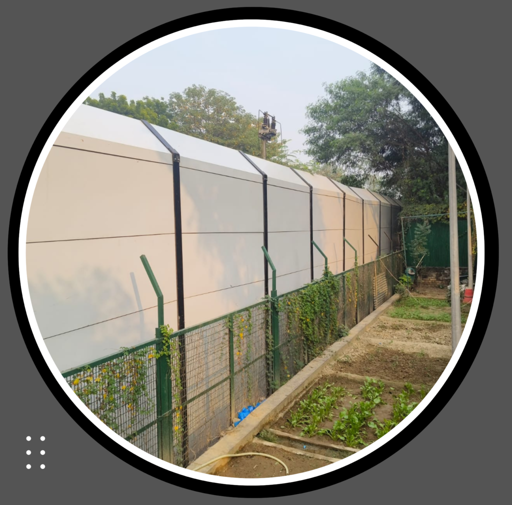 metallic noise barrier